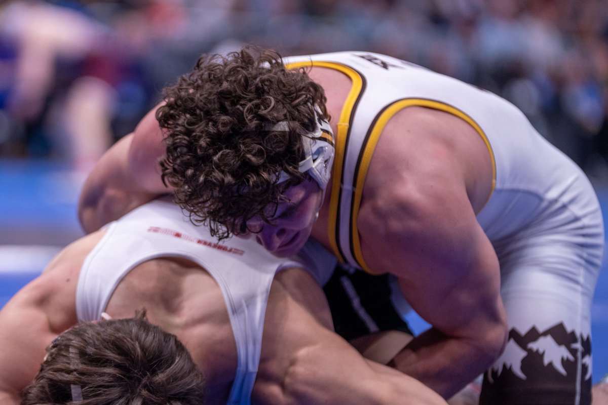 Wyoming Cowboy Wrestling tweet media