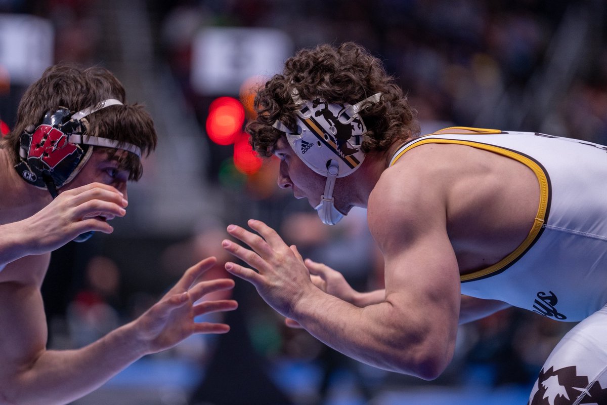 Wyoming Cowboy Wrestling tweet media