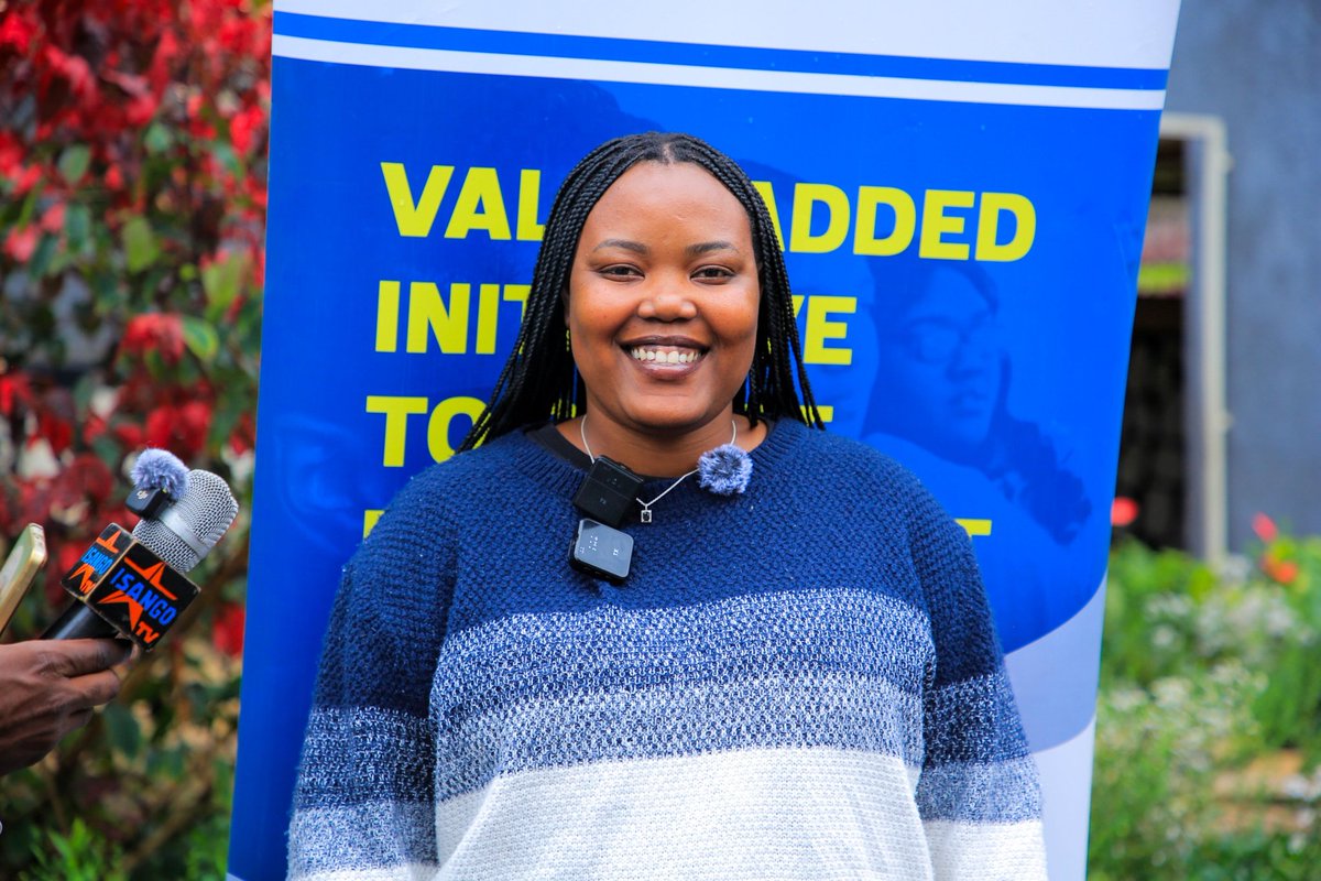 kemnique's tweet image. Gusura birakomeje hamwe na @rwandastandards (Kigali)

Program #VIBE (Value Added Initiative to Boost Employment) igamije guteza imbere urubyiruko binyuze mu guhanga imirimo igera ku bihumbi 43, aho abakobwa bazahabwa amahirwe angana na 70%. Icyihariye kuri iyi gahunda ni uko