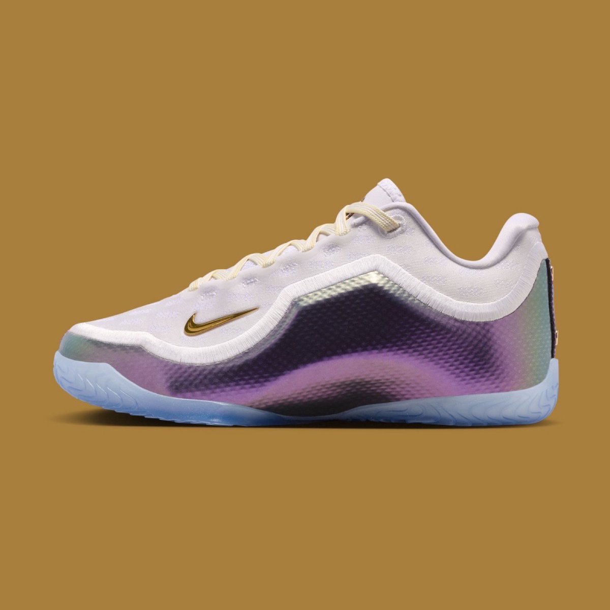 JustFreshKicks's tweet photo. FIRST LOOK: Nike LeBron 23 "For The Record" 👑 @KingJames 

🗓️ April 10th
💰 $235 https://t.co/H2MBqQ5aBc