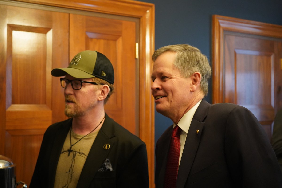 Steve Daines tweet media