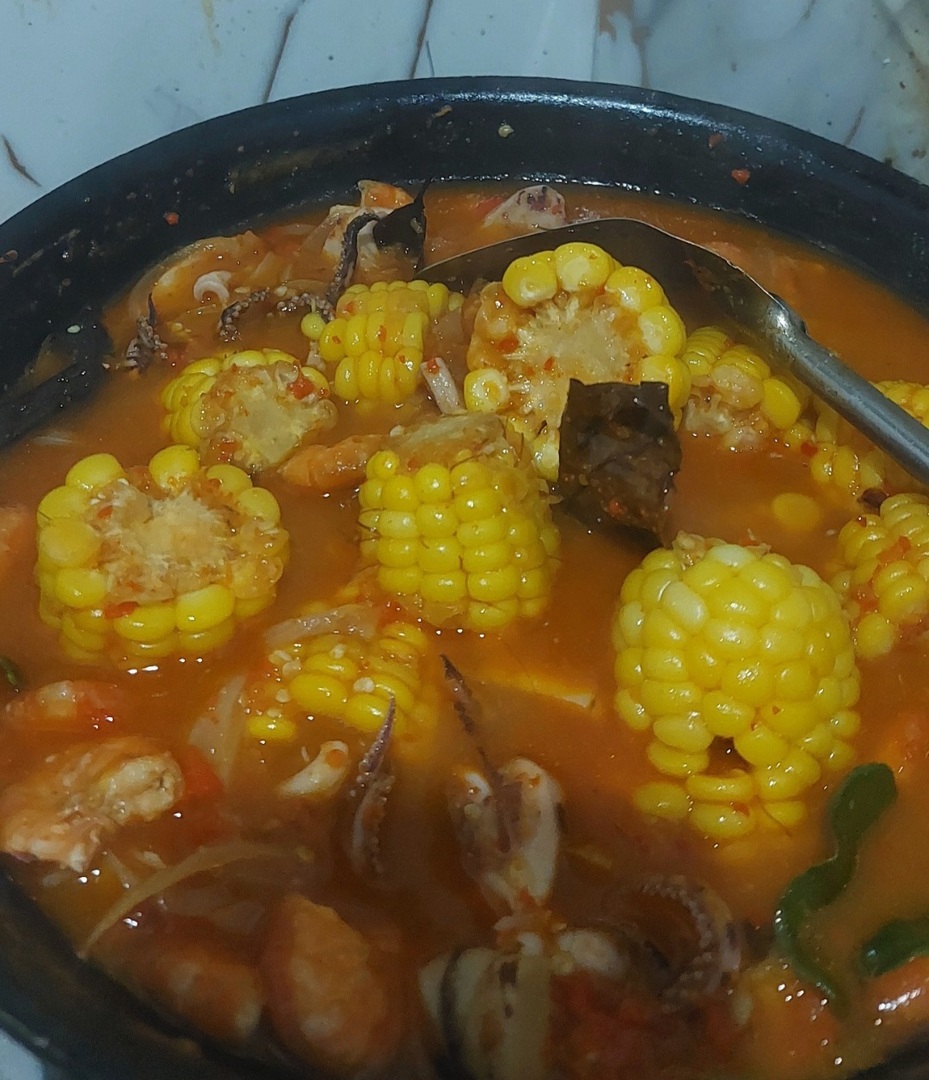 🦈 SUROBOYOFESS 🐊 tweet media