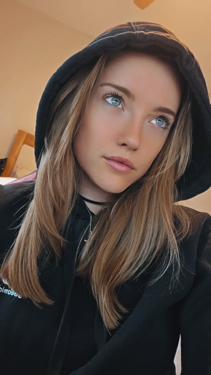 LilKayPea tweet media