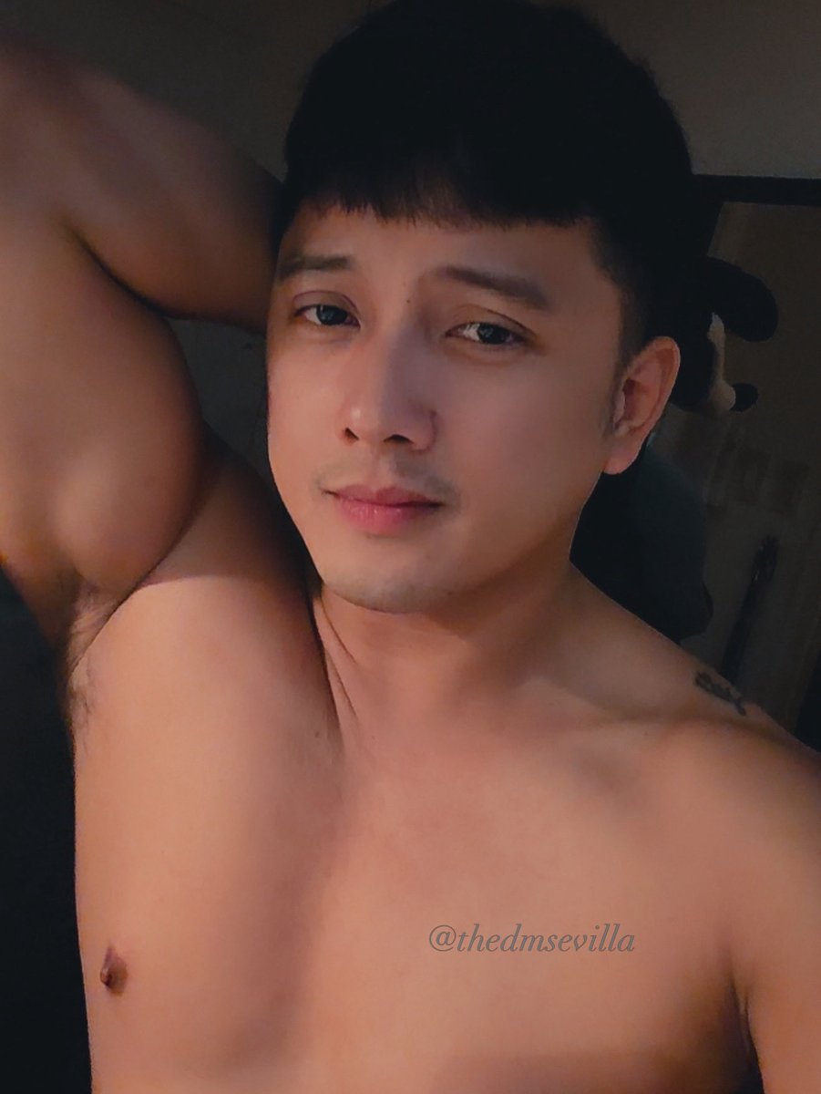 Remember the days you prayed for the things you have now. ✨ 
Pa flex lang isa. 😂

#Goodnighteveryone