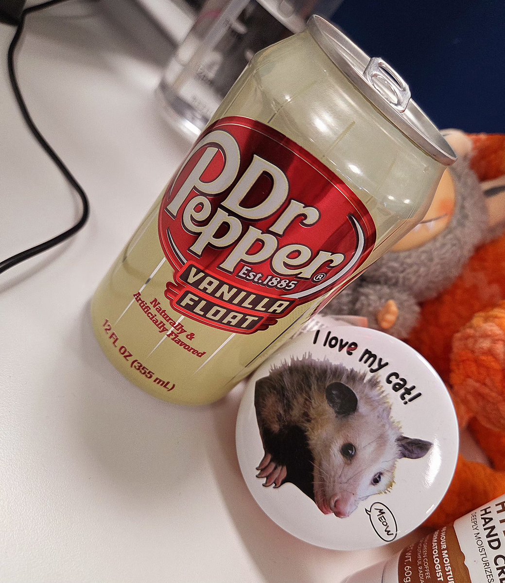 ✨️Spoop✨️ tweet media