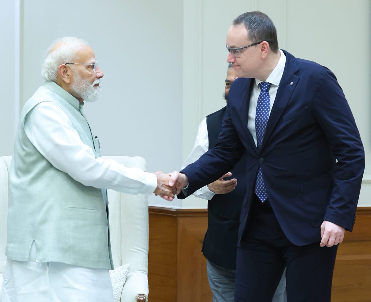 Czech Embassy India tweet media