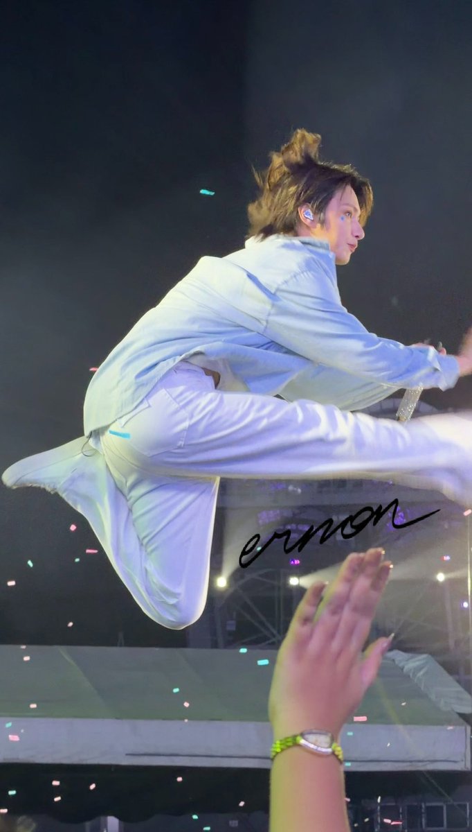 can also be vernon's signature🤣