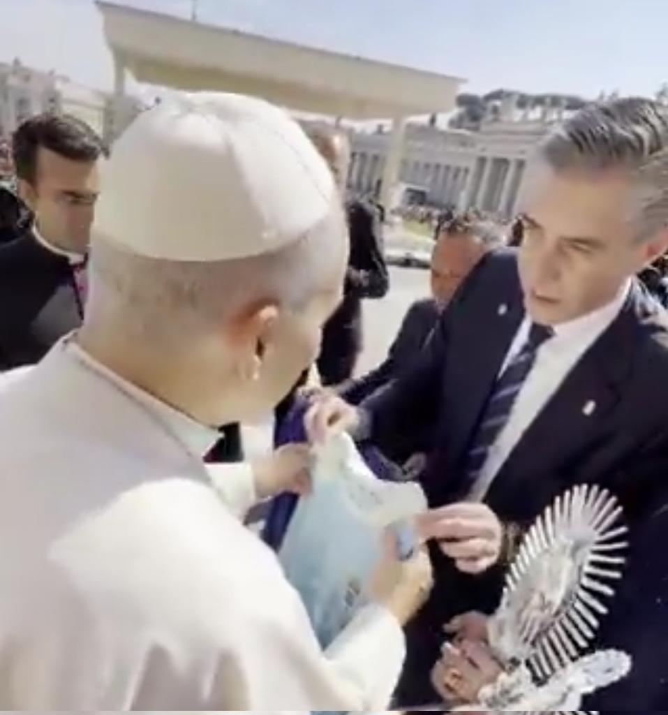 PLINIO AL 15, EL VIP DE TARANIELLO. tweet media