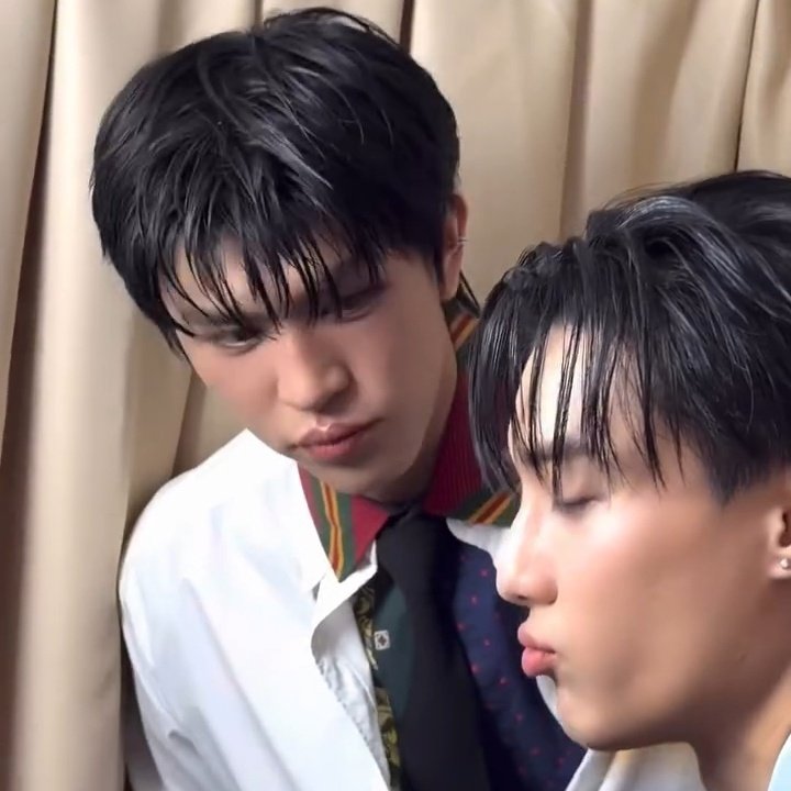 unlovebb's tweet photo. HE SAW FRANC POUTING AND THOUGHT ABOUT MATCHING POUT WHILE TAKING PHOTOBOOTH..... franc might be the luckiest guy ever....  https://t.co/Ls7SiiAQPp
