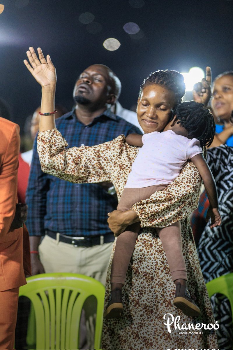 ZOELIFE1182821's tweet photo. Phaneroo Phaneroo don't miss this Thursday 👇👇🤸🤸
#phanero https://t.co/zn1RpGUXA4
