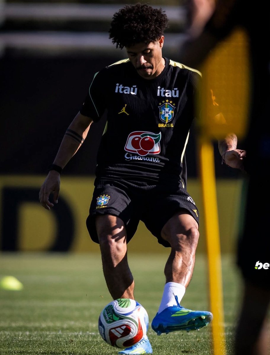 Gala Uğruna tweet media