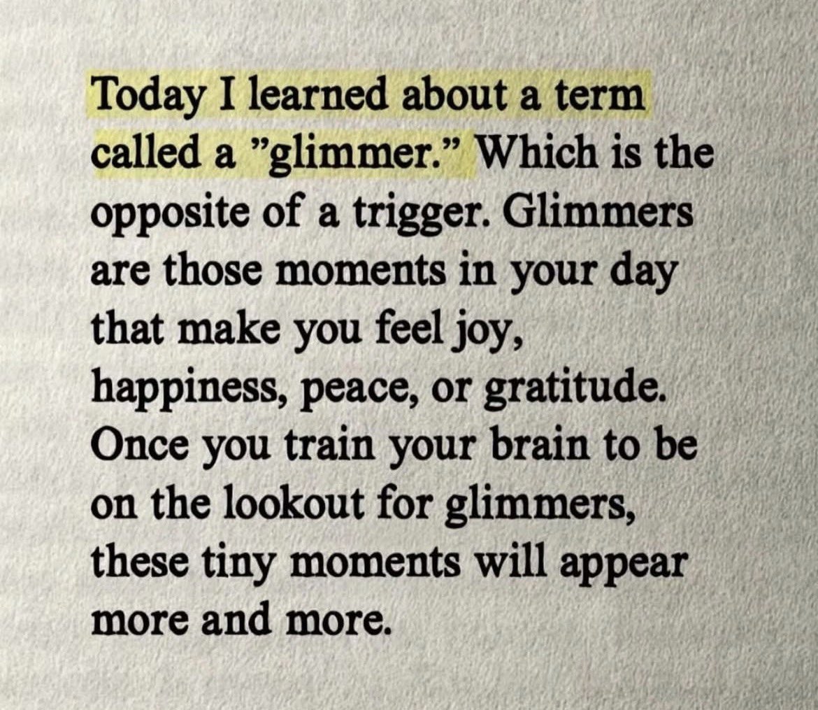 TheArtidote's tweet photo. May your day be filled with glimmers today ✨ https://t.co/yz4xT8XmHU