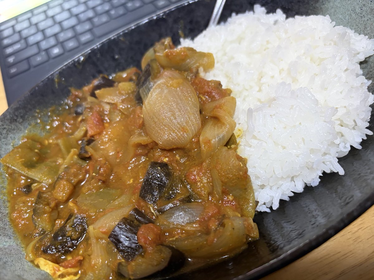 絵井部x tweet media