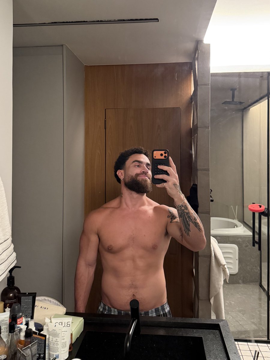 sermota :) tweet media