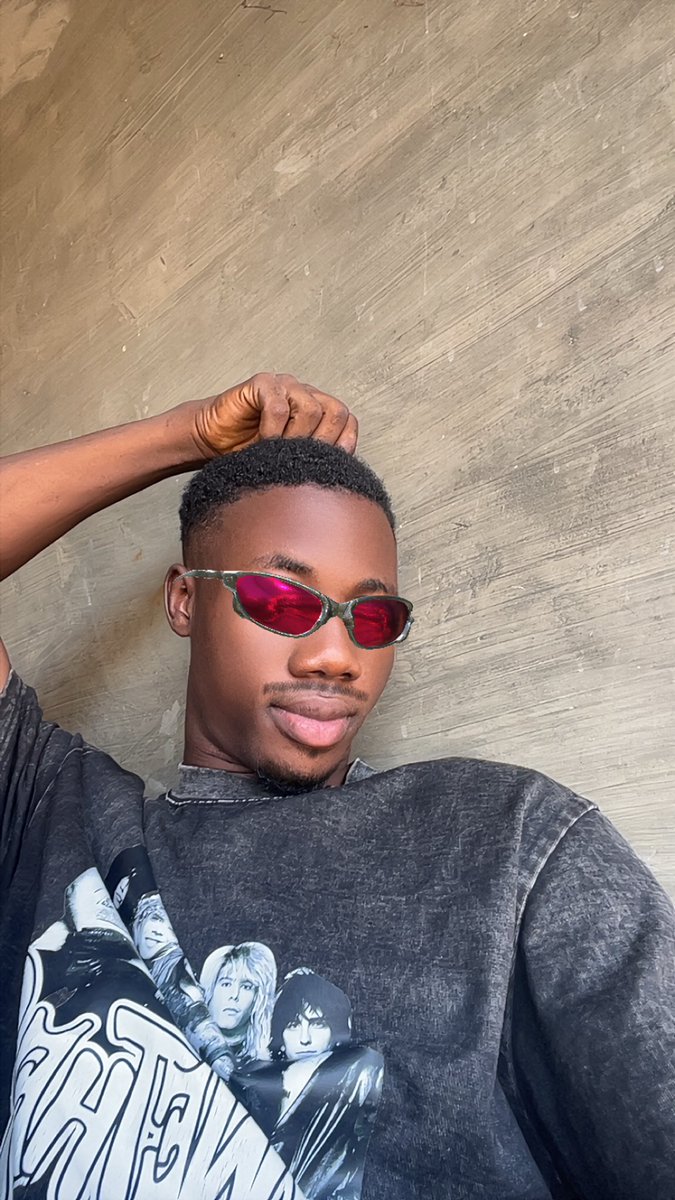 olasunkanmi2034's tweet photo. I wasn’t born with a silver spoon but I was born to afford it. https://t.co/OfzRP35ggh