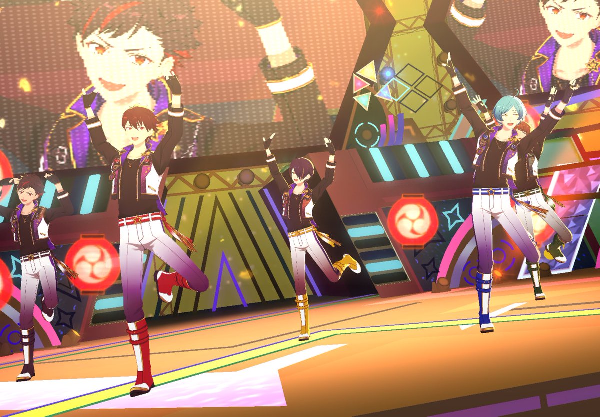 しのふじ tweet media