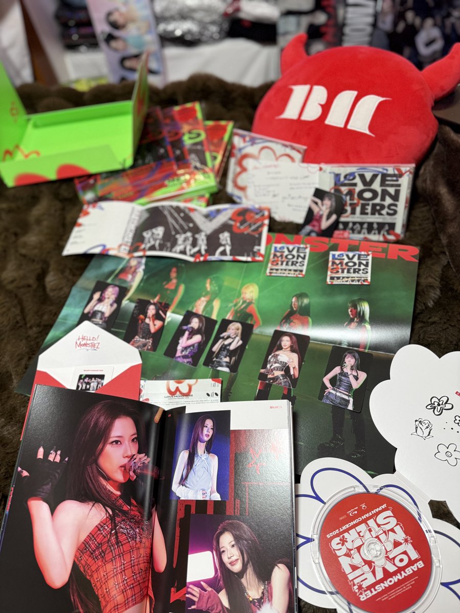 ᱬONSTIEZ😈😈😈😈😈😈😈OT7 tweet media