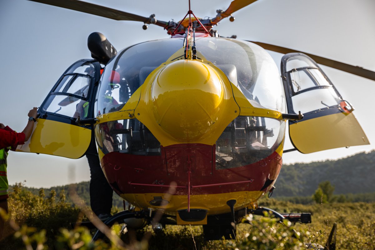 MarinsPompiers's tweet photo. 2/2 | Le partage d’expérience couvre des domaines variés : risques technologiques, feux de forêt ou encore sauvetage-déblaiement avec les équipes cynotechniques. Une collaboration essentielle pour se préparer à des enjeux de sécurité civile toujours plus exigeants. https://t.co/TV5f22JUeb