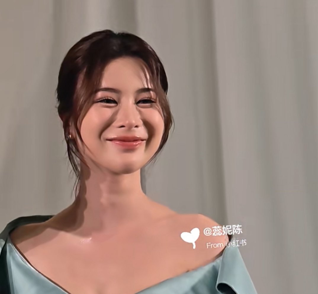 C. ⁹⁷⁷⁹ tweet media