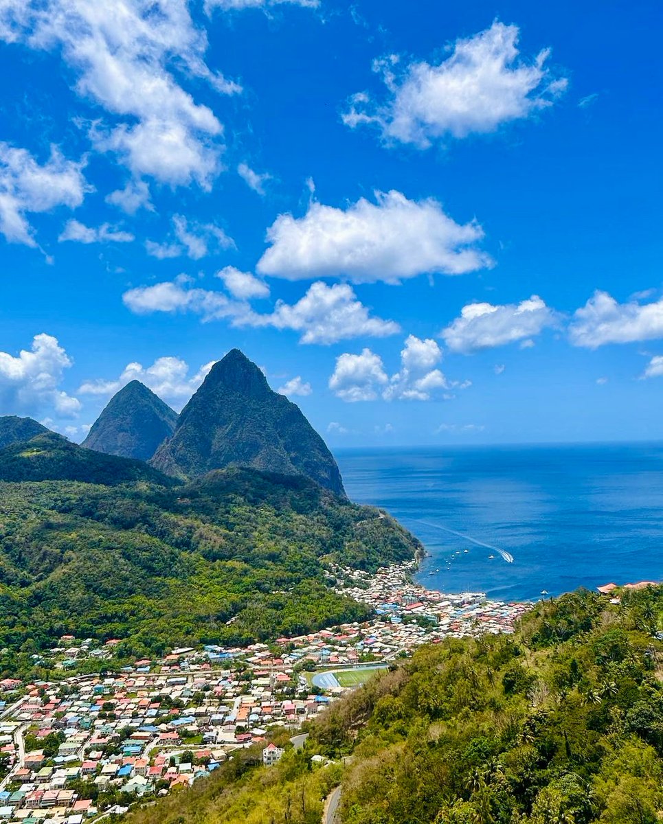 Wondersofworld0's tweet photo. Saint Lucia 🇱🇨 https://t.co/UAMiQ7hjEl