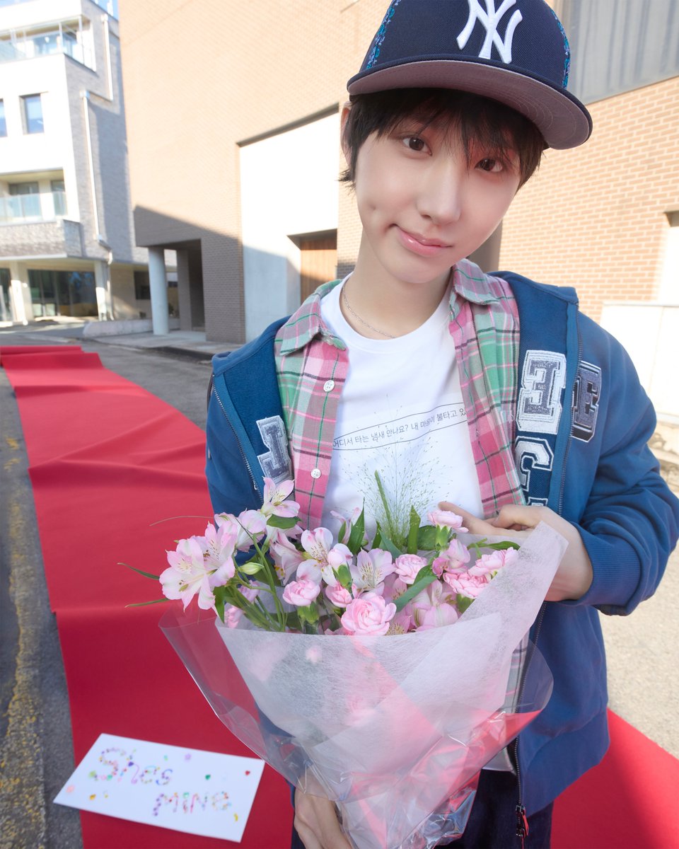 KickFlip tweet media