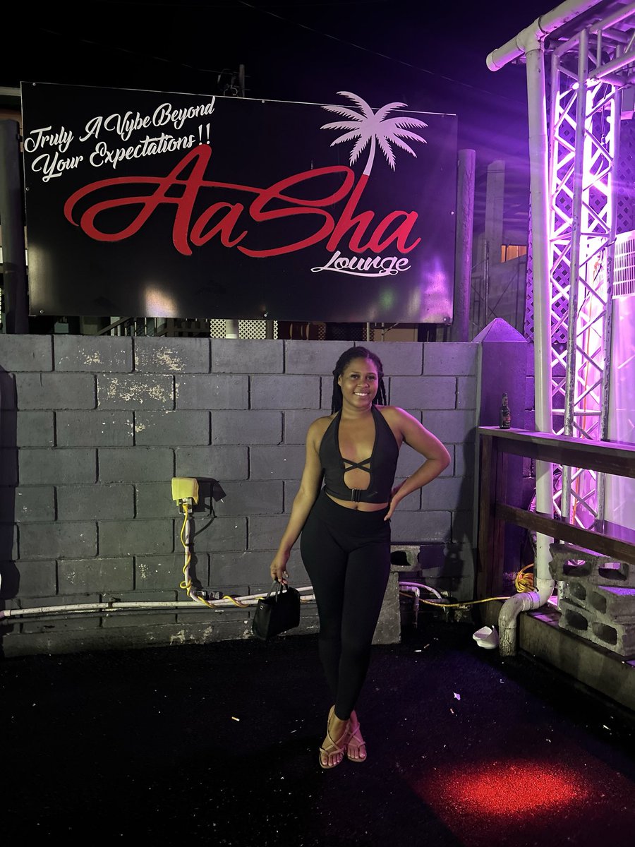 Ms. Ayres 🧡 tweet media