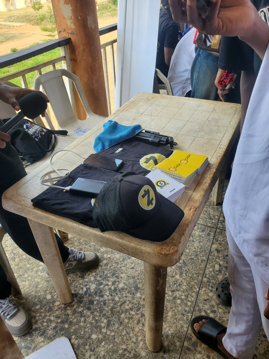 Influencerandy || 🅱🆁🅰🅽🅳 🅳🅴🆂🅸🅶🅽🅴🆁 tweet media