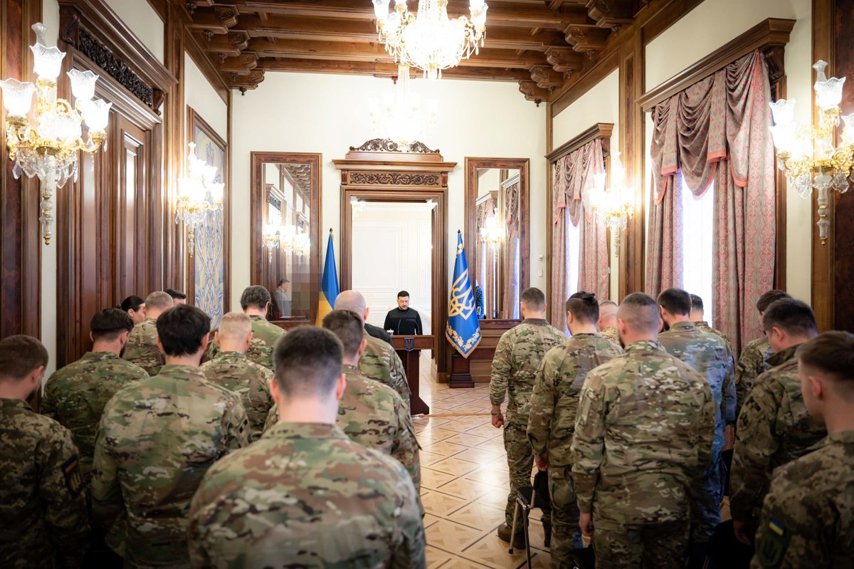 Volodymyr Zelenskyy / Володимир Зеленський tweet media