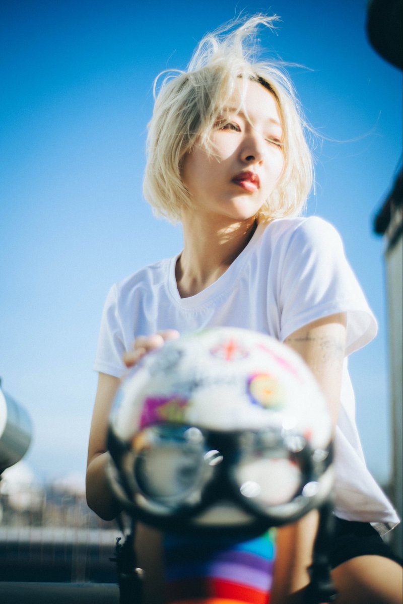 nanananav tweet media