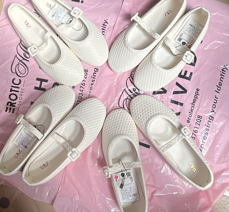 Erotic_shoppe's tweet image. Client requested for 4 sizes of our ballerina flat

Off to VI

#deliveries ✈️