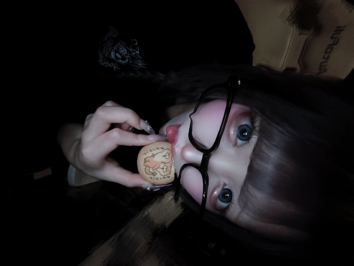 闇咲トア tweet media