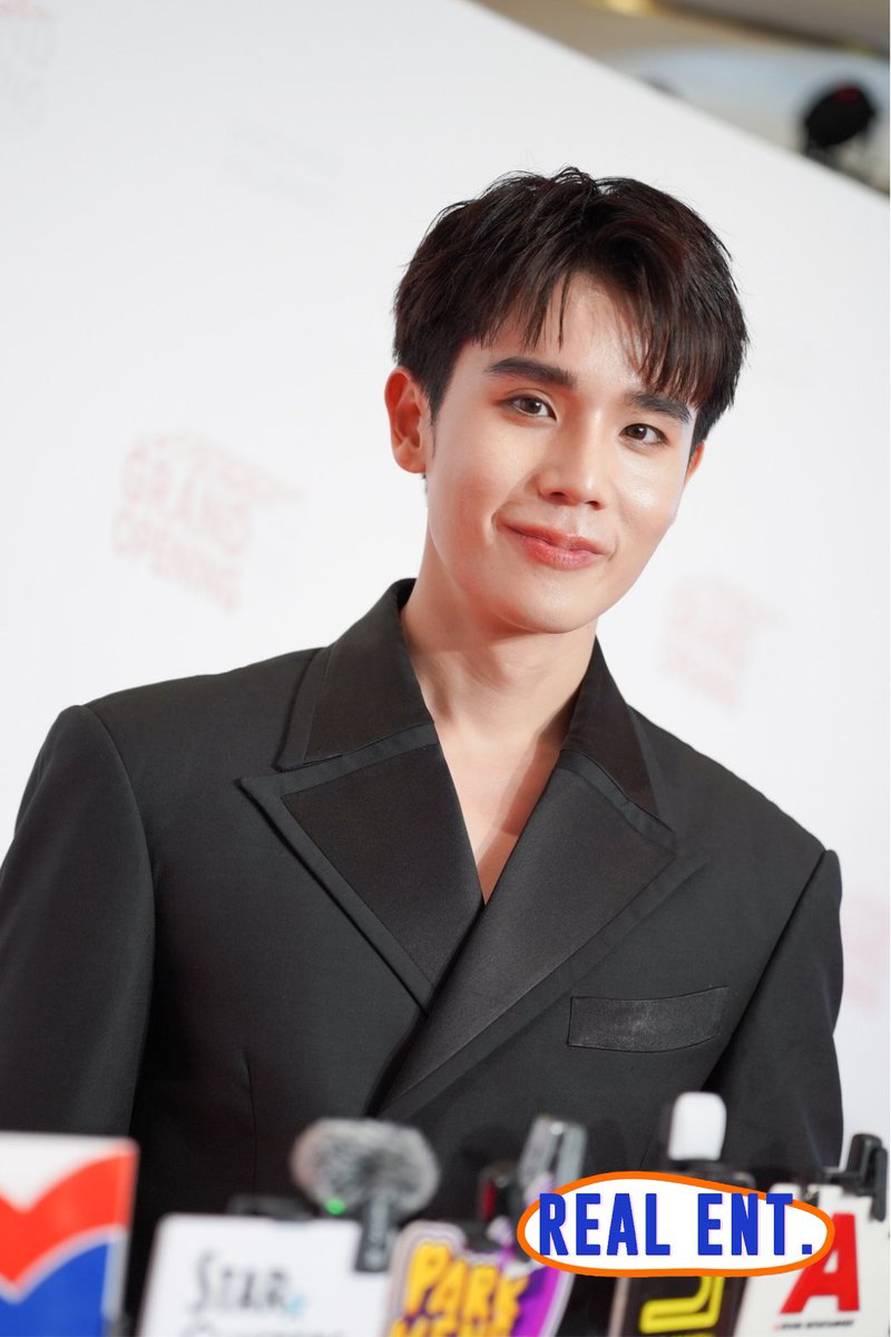 REAL ENT. tweet media