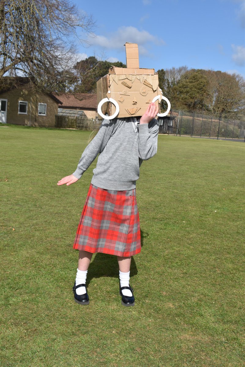 DurlstonArt's tweet photo. #DurlstonYear6 have had great fun finishing their giant cardboard heads and performing for the photoshoot. It has been a joy to watch their creativity, confidence and ideas flourish in this project. #Durlstoncreate @Artsmarkaward https://t.co/rW0t3h65y3