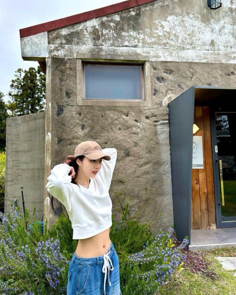 เกิด แก่ ติ่ง ไม่ตาย 🌈 (slow) tweet media