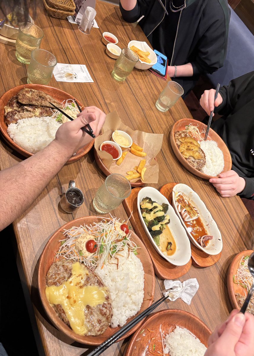 しぐまむ tweet media