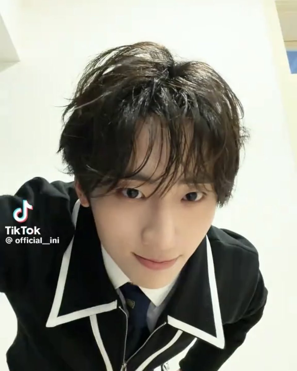 ( ◠‿◠ ) tweet media