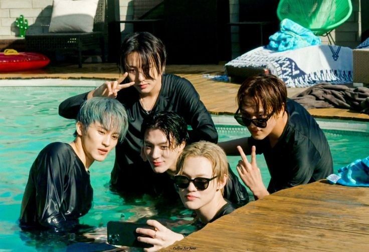 멩..🥨 tweet media