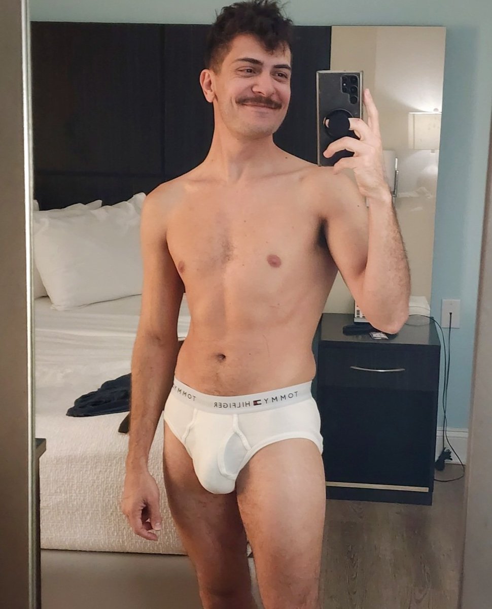 Infinite tweet media