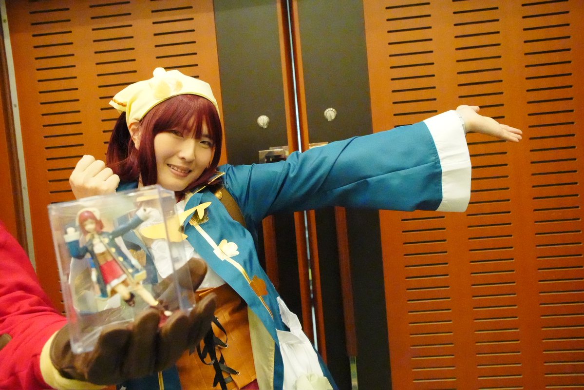 meg|3/22 ボトル2 tweet media