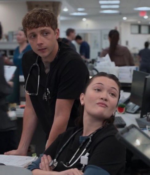 april ☆ s1 of the pitt tweet media