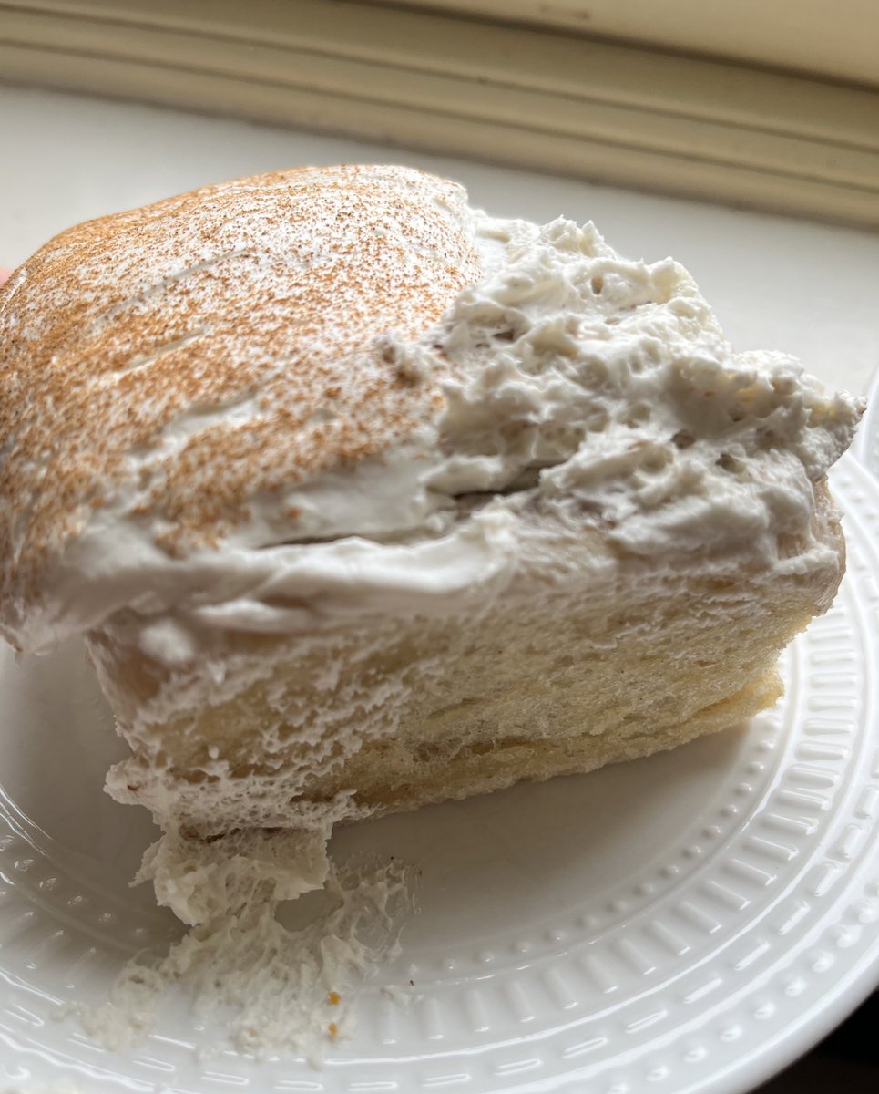 La foto no le hace justicia pero si quieren probar los cinnamon rolls mas ricos de Dublin vayan a ‘it’s a trap’.