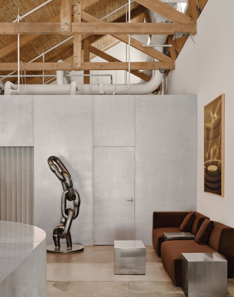 FVCKRENDER tweet media