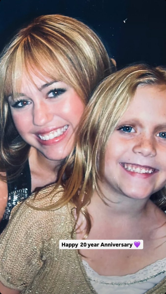 Smilers Spain tweet media