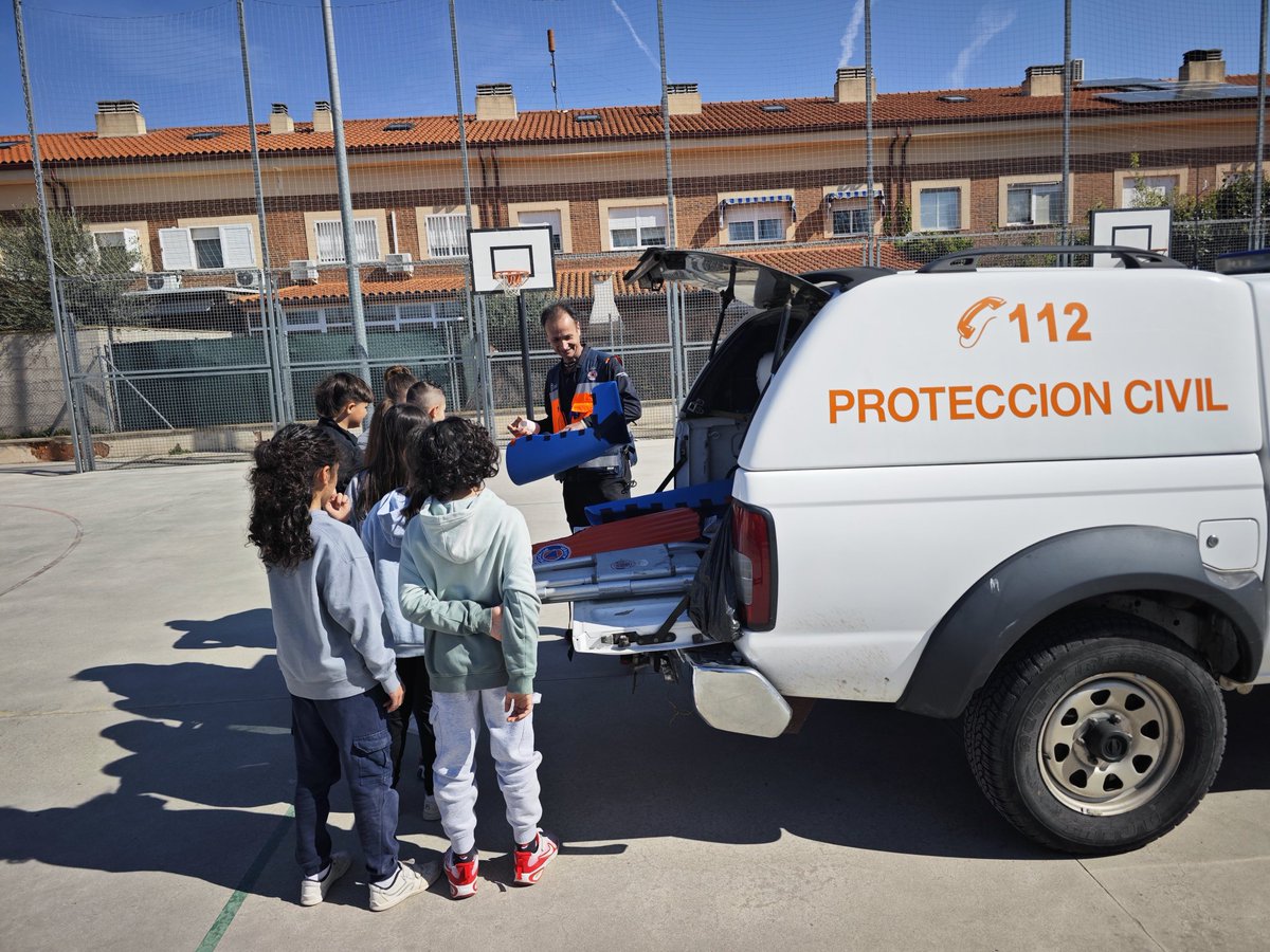 Protección Civil Alovera tweet media