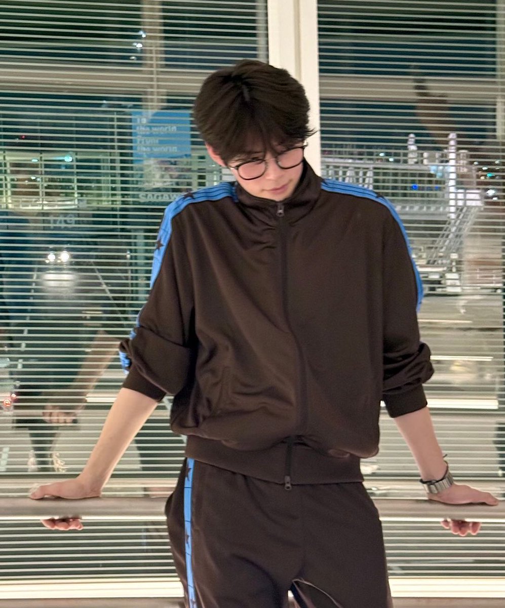 ⋆˚࿔ eva⁹ tweet media