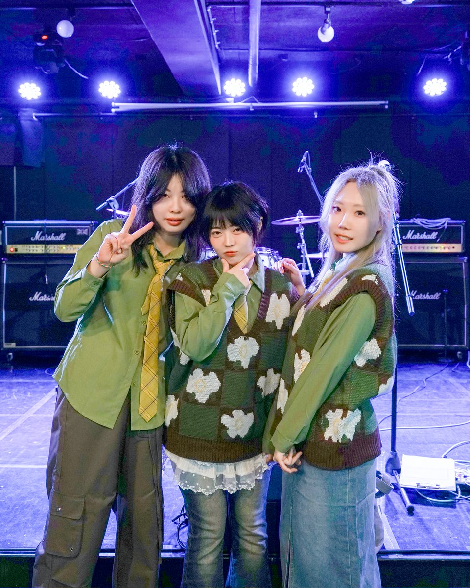 peachplanet__'s tweet photo. 260321 DGT아트센터 공연
피치플래닛의 첫 외출을 함께 해주신 여러분!
정말정말 감사합니다🙇‍♀️
여러분 덕에 즐거운 추억이 생겼습니다💕
저희는 또 한동안 아지트를 지킬 예정이니 다음엔 아지트로 놀러와주세요👀 https://t.co/LUehqybhlS