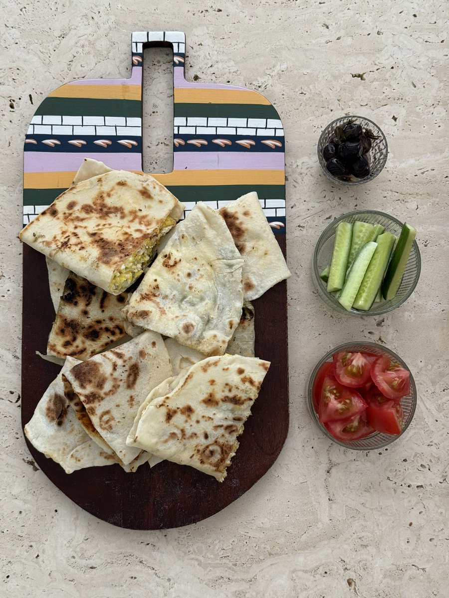 - مرام تقول: tweet media