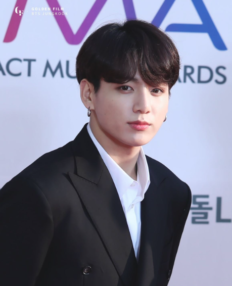 About Music tweet media