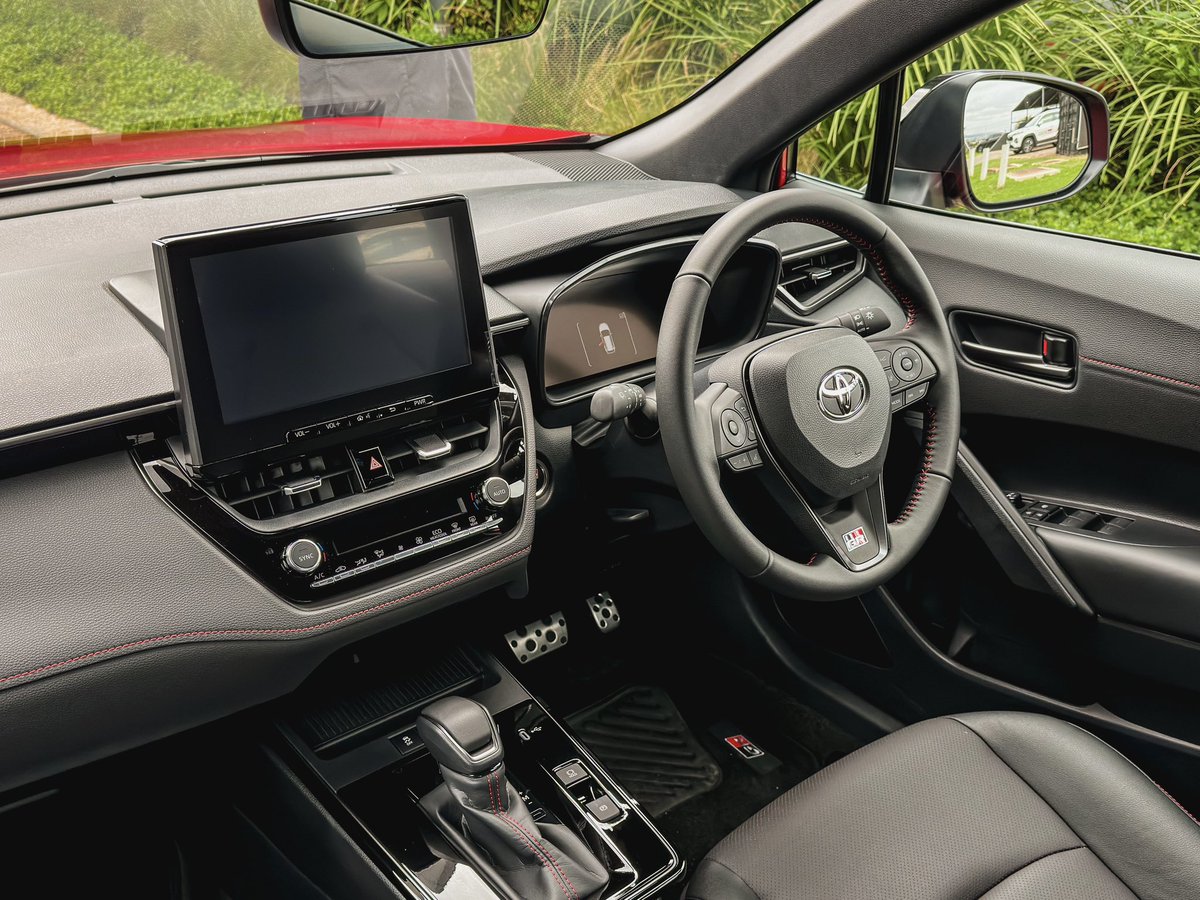 Khulekani on Wheels tweet media