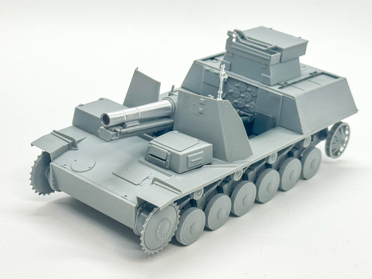 FriedenModels tweet media